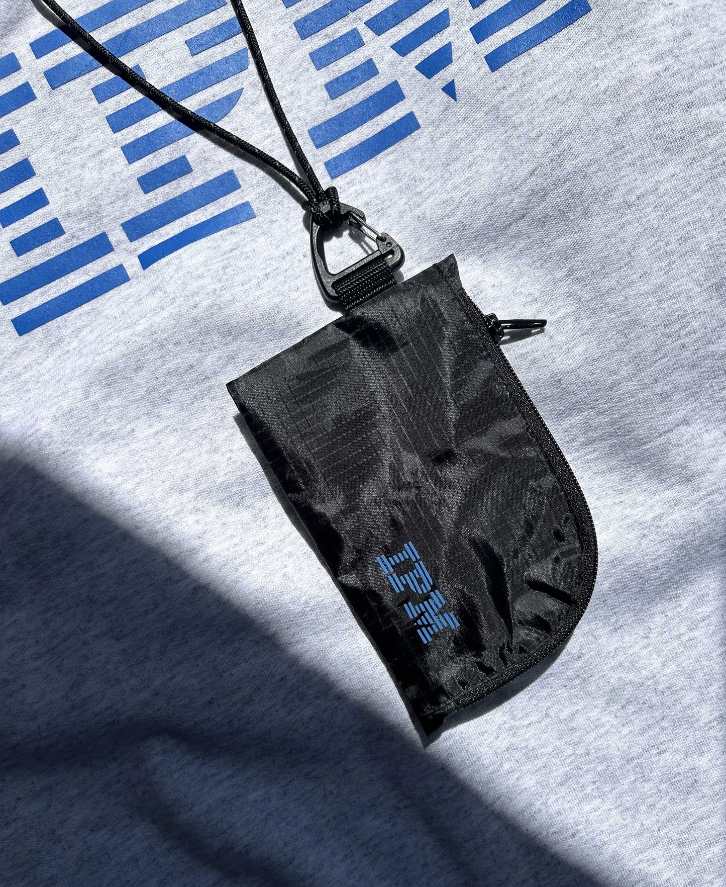 IPM Courier - Nylon Adapt Dollars
