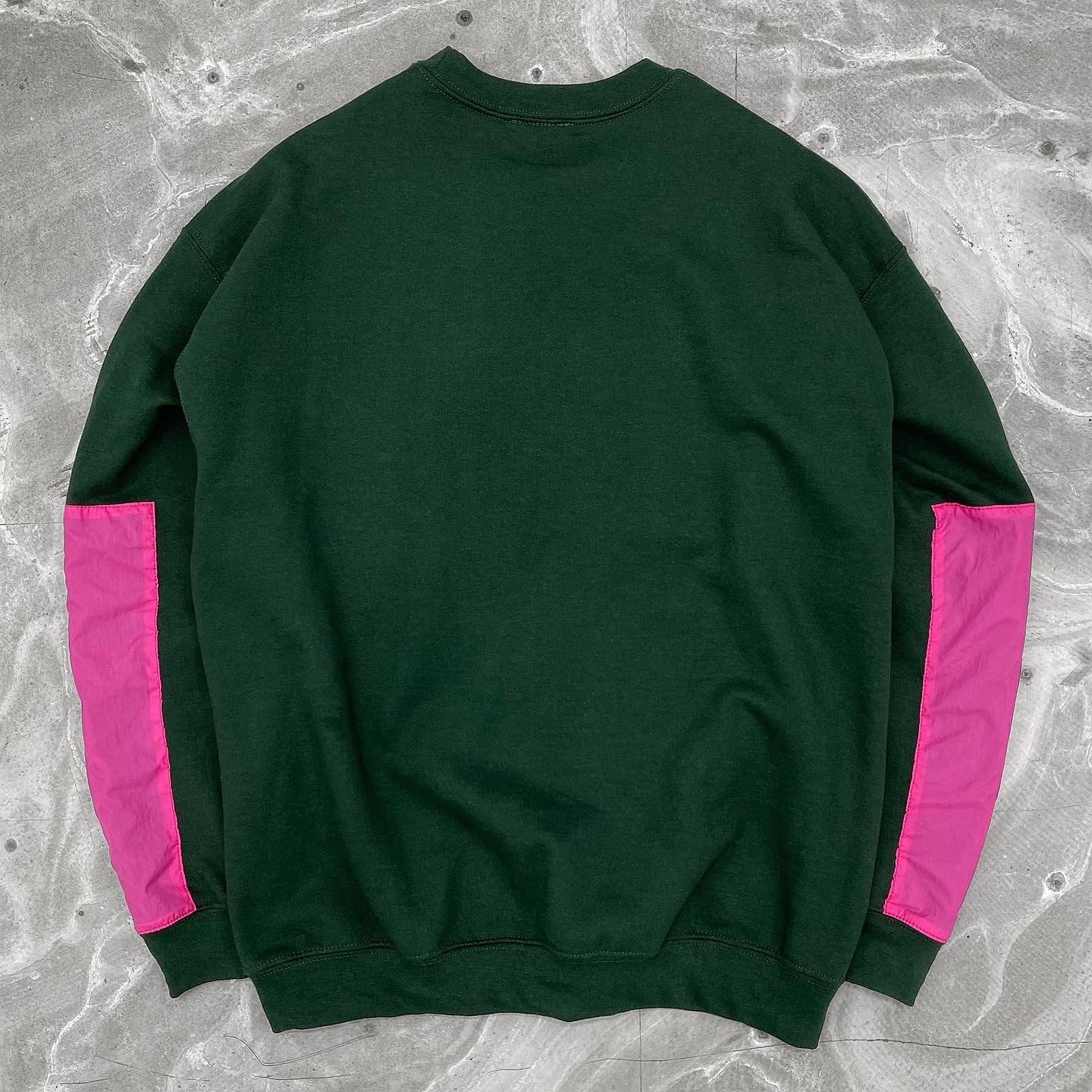 RWCHE × NERDSONWAX Video Sweatshirt  Green Pink 2 IPMatter SUPERSTORE